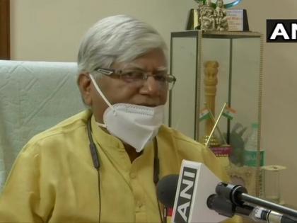 Corona virus India lockdown Shramik Special Train Railway Union wrote letter Sonia Gandhi petty politics crowd managing Shivgopal Mishra | श्रमिक स्पेशल ट्रेनः रेलवे यूनियन ने सोनिया गांधी को लिखा पत्र, कहा- तुच्छ राजनीति नहीं करिए, भीड़ कम हो, इस कारण लिए जा रहे पैसे