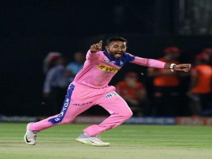 श्रेयस गोपाल ने दूसरी बार एक ही पारी में कोहली, डिविलियर्स को किया आउट