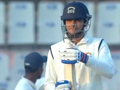 India vs Australia, 2nd Test: Shubman Gill hit 75 runs in debut test match | IND vs AUS, 2nd Test: डेब्यू टेस्ट की पहली पारी में अर्धशतक चूके शुभमन गिल, नहीं तोड़ सके ये रिकॉर्ड
