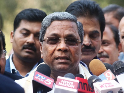 Karnataka elections 2018 CM Siddaramaiah sends Rs 100 crore defamation notice to PM Modi and Amit Shah | कर्नाटकः CM सिद्धारमैया ने पीएम मोदी और शाह को 100 करोड़ रुपये का मानहानि नोटिस भेजा