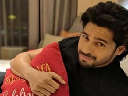Sidharth Malhotra narrated anecdote Fan sent his pillow which had broken hair | 'एक फैन ने अपना तकिया भेजा था जिसपर टूटे हुए बाल थे', सिद्धार्थ मल्होत्रा ने सुनाया किस्सा Sidharth Malhotra narrated anecdote Fan sent his pillow which had broken hair | 'एक फैन ने अपना तकिया भेजा था जिसपर टूटे हुए बाल थे', सिद्धार्थ मल्होत्रा ने सुनाया किस्सा
