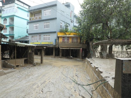 Nature continues to wreak havoc in Sikkim Flood situation after cloud burst 23 soldiers missing | Sikkim Floods: सिक्किम में कुदरत का कहर जारी; बादल फटने के बाद बाढ़ की स्थिति, 23 जवान लापता