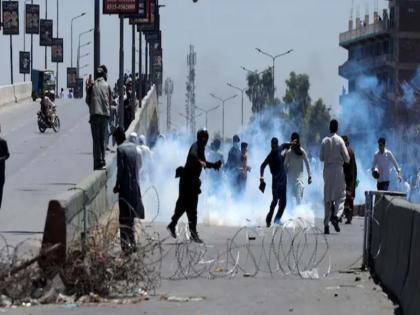 Pakistan on the verge of collapse, violence erupts in Karachi over demand for 'Sindhudesh' | पाकिस्तान टूटने की कगार पर, 'सिंधुदेश' की मांग को लेकर कराची में भड़की हिंसा Pakistan on the verge of collapse, violence erupts in Karachi over demand for 'Sindhudesh' | पाकिस्तान टूटने की कगार पर, 'सिंधुदेश' की मांग को लेकर कराची में भड़की हिंसा