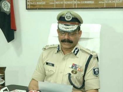 we are officers says Bihar's DGP S K Singhal on fake Chief Justice case | फर्जी मुख्य न्यायाधीश के चक्कर में फंसे बिहार के डीजीपी पत्रकारों के सवालों पर भड़के, कहा-हमलोग अधिकारी हैं