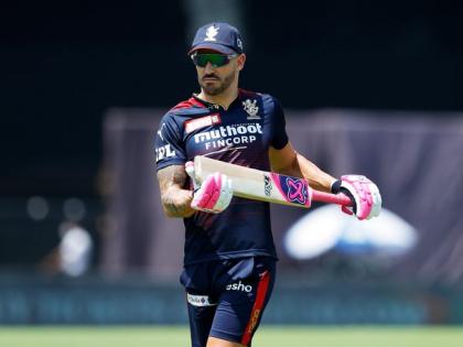 IPL 2022 Royal Challengers Bangalore won toss and opted bat virat kohli hardik pandya see 11 | IPL 2022: रॉयल चैलेंजर्स बैंगलोर ने टॉस जीता, पहले बल्लेबाजी, विराट कोहली के सामने हार्दिक पंड्या, यहां देखें प्लेइंग इलेवन