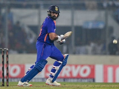 Bangladesh vs India 2022 Rohit Sharma became first Indian second batter world-wide international cricket hit 500 sixes chris gayle virat kolhi see list | Bangladesh vs India 2022: 500 छक्के लगाने वाले पहले इंडियन, दुनिया के दूसरे खिलाड़ी, बांग्लादेश के खिलाफ सबसे अधिक रन, कोहली से आगे निकले