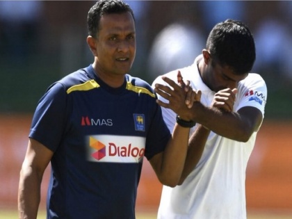 Lasith Embuldeniya ruled out for six weeks with dislocated finger | मैच के दौरान चोटिल हुआ श्रीलंकाई गेंदबाज, 6 हफ्ते के लिए टीम से बाहर