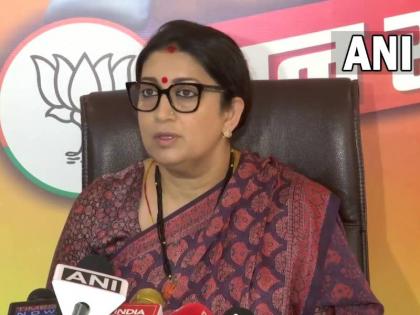 Smriti Irani says in an attempt to insult PM Modi Rahul Gandhi also insulted entire OBC community | राहुल गांधी पर हमलावर हुईं स्मृति ईरानी, कहा- पीएम मोदी का अपमान करने की कोशिश में उन्होंने पूरे ओबीसी समुदाय का अपमान किया