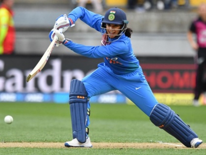 Ind vs NZ, 1st T20: Smriti Mandhana scores fastest T20I fifty for India women cricket team | Ind vs NZ: स्मृति मंधाना ने छक्के के साथ पूरी की हाफ सेंचुरी, टीम की हार के बावजूद बनाया यह खास रिकॉर्ड
