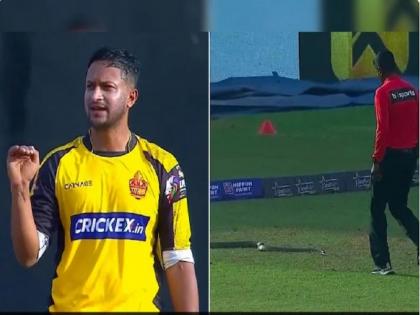 WATCH: Shakib Al Hasan reacted when a snake came on the ground during the match in Lanka Premier League | WATCH: जब लंका प्रीमियर लीग में मैच के बीच मैदान पर आ गया सांप, शाकिब अल हसन ने दी यह प्रतिक्रिया