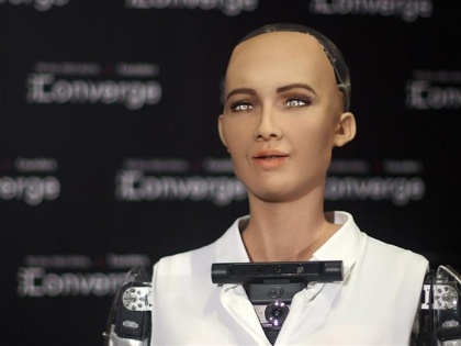 SOFIYA ROBOT PREDICTION IS BECOMING TRUTH ON JOBS FOR ARTIFICIAL INTELLIGENCE | सोफिया रोबोट की धमकी क्या सच साबित होने वाली है?