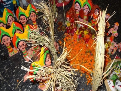 Sama Chakeva Puja katha, its significance in Mithila Bihar after Chhath puja, know all about it | छठ के साथ बिहार के मिथिला में सामा चकेवा पूजा को लेकर भी तैयारी शुरू, क्यों खेलते हैं सामा-चकेवा और क्या है इसकी कथा, जानिए