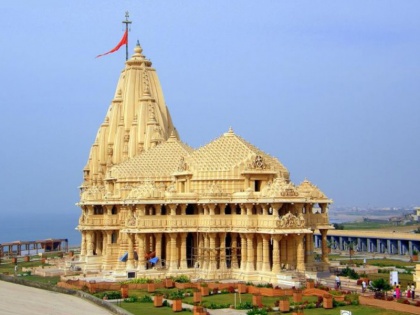 Cyclone Vayu Effect: Gujarat Minister Bhupendrasinh Chudasama on Somnath Temple remains open despite alert issued in view Of Vayu | Cyclone Vayu: गुजरात में अलर्ट के बावजूद खुले रहेंगे सोमनाथ मंदिर के कपाट
