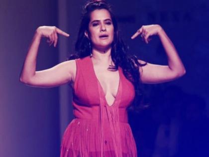 sona mohapatra receives threats from madariya sufi foundation | Shocking: छोटे कपड़े पहनकर सूफी गाना गाने पर सोना महापात्रा को कहा गया अश्लील, मिली धमकी sona mohapatra receives threats from madariya sufi foundation | Shocking: छोटे कपड़े पहनकर सूफी गाना गाने पर सोना महापात्रा को कहा गया अश्लील, मिली धमकी