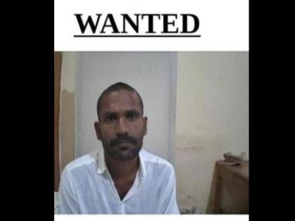 Soumya murder case convict escapes from Kannur Central Jail Police released photo | जेल से फरार हुआ रेप और हत्या का आरोपी, 2011 के सौम्या हत्याकांड में मिली थी उम्रकैद की सजा; पुलिस ने जारी की फोटो