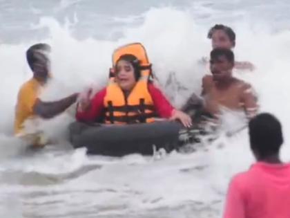 Sourav Ganguly’s elder brother Snehasish wife Arpita Narrow Escape Speedboat Capsizes In Puri sea see video | सौरव गांगुली के बड़े भाई स्नेहाशीष गांगुली और पत्नी अर्पिता की ‘स्पीडबोट’ पलटी, बाल-बाल बचे, देखें वीडियो