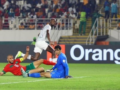 AFCON 2024 South Africa knocked out beat Morocco 2-0 defending champion Senegal seven-time champion Egypt, five-time champion Cameroon, four-time champion Ghana former champions Algeria and Tunisia failed last 8 | AFCON 2024: अफ्रीका कप ऑफ नेशन्स टूर्नामेंट में उलटफेर, मोरक्को, गत चैंपियन सेनेगल, सात बार का चैंपियन मिस्र, पांच बार का चैंपियन कैमरून, चार बार का चैंपियन घाना अंतिम आठ में जगह बनाने में फेल