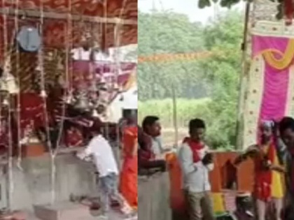 Siddharthnagar News Dumariyaganj seat SP MLA Syeda Khatoon participated 'Shatchandi Mahayagya' went 'Samay Mata Temple' invitation people purified temple Ganga water | Siddharthnagar News: डुमरियागंज सीट से सपा विधायक सैय्यदा खातून ने 'शतचंडी महायज्ञ' में भाग लिया, निमंत्रण पर 'समय माता मंदिर' गईं, लोगों ने मंदिर को गंगाजल से शुद्ध किया!