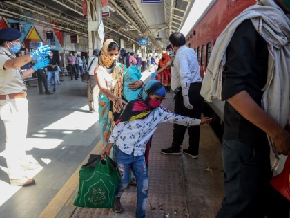 Ministry Of Railways increases the advance reservation period (ARP) for all 30 Special Rajdhani type train and 200 Special Mail Exp trains | भारतीय रेलवे ने टिकट बुकिंग के नियमों में किया बड़ा बदलाव, अब इतने दिनों पहले करा सकेंगे टिकटों की बुकिंग