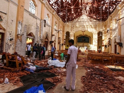 Easter bombers connection with Kashmir India says Sri Lanka army chief | श्रीलंका बम ब्लास्ट: श्रीलंकन आर्मी चीफ ने कहा, कश्मीर से आए थे ईस्टर संडे के हमलावर