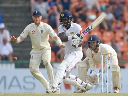 sri lanka vs england second test day 4 host needs 75 runs to win | SL Vs ENG 2nd Test: रोचक मोड़ पर दूसरा टेस्ट, श्रीलंका जीत के करीब पहुंचकर भी है 'दूर'
