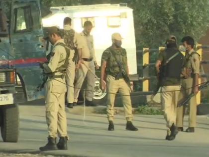 Jammu Kashmir Srinagar two terrorists of Lashkar e Taiba killed during encounter | श्रीनगर में मुठभेड़, सुरक्षाबलों ने मार गिराए लश्कर के दो आतंकी, सर्च ऑपरेशन जारी Jammu Kashmir Srinagar two terrorists of Lashkar e Taiba killed during encounter | श्रीनगर में मुठभेड़, सुरक्षाबलों ने मार गिराए लश्कर के दो आतंकी, सर्च ऑपरेशन जारी