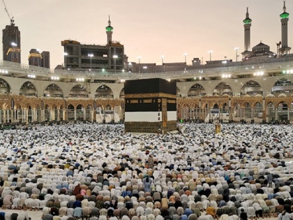 Sri Lankan Muslims will not do Hajj, plan to worship Mecca this year canceled due to financial constraints | श्रीलंका के मुसलमान नहीं करेंगे हज, आर्थिक तंगी के कारण रद्द किया इस साल मक्का की इबादत का प्लान