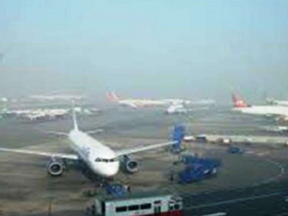 Flight services restored for a week at Srinagar airport due to fog, snowfall in Kashmir valley | कश्मीर घाटी में कोहरे, बर्फबारी के चलते श्रीनगर हवाईअड्डे पर सप्ताह भर से बाधित उड़ान सेवाएं बहाल
