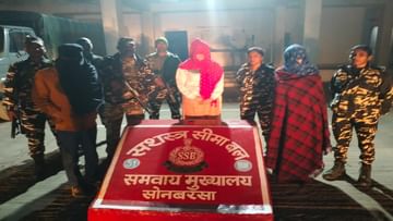 Indo-Nepal border SSB jawan arrest two women from Uzbekistan along Indian youth interrogation continues bihar | Indo-Nepal border: एसएसबी जवानों ने उज्बेकिस्तान की दो महिला को भारतीय युवक के साथ अरेस्ट, पूछताछ जारी Indo-Nepal border SSB jawan arrest two women from Uzbekistan along Indian youth interrogation continues bihar | Indo-Nepal border: एसएसबी जवानों ने उज्बेकिस्तान की दो महिला को भारतीय युवक के साथ अरेस्ट, पूछताछ जारी