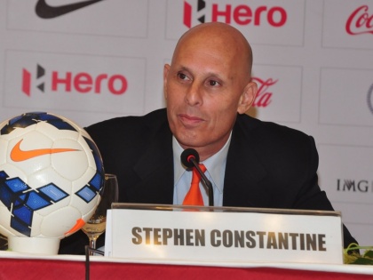 Indian Football Team Coach Constantine Accepts Contract Extension | भारतीय फुटबॉल टीम के साथ कोच स्टीफन कांस्टेनटाइन का बढ़ा करार