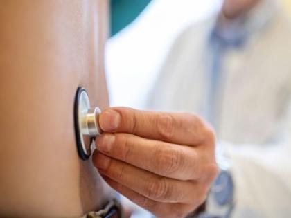 Misbehaving with the doctor after asking him to come to the clinic wearing a mask | मास्क पहनकर क्लीनिक में आने के लिए कहने पर डॉक्टर से बदसलूकी, आरोपी की तालाश जारी