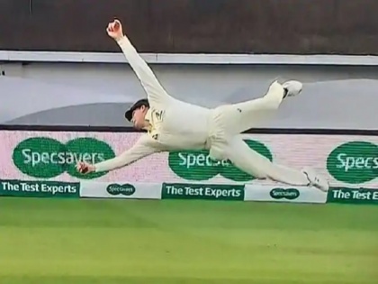 Ashes 2019: Steve Smith Takes stunning One-Handed Catch to dismiss Chris Woakes during 5th test | Ashes 2019: स्टीव स्मिथ ने हवा में उछलते हुए एक हाथ से पकड़ा यादगार कैच, फैन रह गए हैरान, देखें वीडियो