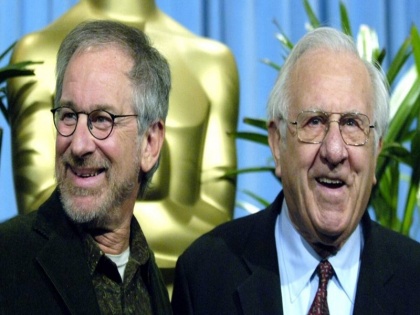 Steven Spielberg father Arnold Spielberg dies at 103 | 11 ऑस्कर विनिंग फिल्में बना चुके स्टीवन स्पीलबर्ग के पिता अर्नोल्ड स्पीलबर्ग का निधन, फैंस के बीच शोक की लहर