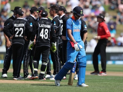 India vs New Zealand Hamilton ODI: 5 reasons why India lost 4th ODI | Ind vs NZ 4th ODI: खली कोहली-धोनी की कमी, भारत को इन 5 कारणों से मिली न्यूजीलैंड से सबसे करारी वनडे हार