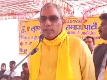 OP Rajbhar said go police station wearing yellow scarf no one will stop you even SP DM have no power | "...20-25 रुपए का पीला गमछा बांधकर थाने में जाओ, SP, DM की भी पावर नहीं", कल ही मंत्री बने सुभासपा प्रमुख ने चैलेंज किया