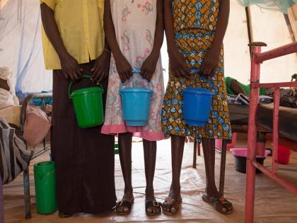 In Sudan, Women Forced To Line Up For Sex With Soldiers For Food says Report | सूडान में महिलाओं को भोजन के लिए सैनिकों के साथ सेक्स के लिए किया जाता है मजबूर, सनसनीखेज रिपोर्ट आई सामने In Sudan, Women Forced To Line Up For Sex With Soldiers For Food says Report | सूडान में महिलाओं को भोजन के लिए सैनिकों के साथ सेक्स के लिए किया जाता है मजबूर, सनसनीखेज रिपोर्ट आई सामने