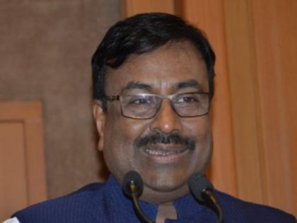 maharashtra Assembly Elections 2019: MP Dhanorkar wife will fight against Mungantiwar in Ballarpur! | maharashtra Assembly Elections 2019: बल्लारपुर में मुनगंटीवार के विरोध में उतरेंगी सांसद धानोरकर की पत्नी! maharashtra Assembly Elections 2019: MP Dhanorkar wife will fight against Mungantiwar in Ballarpur! | maharashtra Assembly Elections 2019: बल्लारपुर में मुनगंटीवार के विरोध में उतरेंगी सांसद धानोरकर की पत्नी!