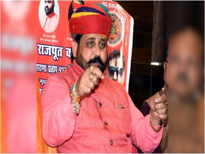 Rajasthan A woman arrested in the murder case of Karni Sena chief Sukhdev Singh Gogamedi accused of providing weapons to the shooters | करणी सेना प्रमुख की हत्या मामले में एक महिला की गिरफ्तारी, शूटरों को हथियार मुहैया कराने का आरोप
