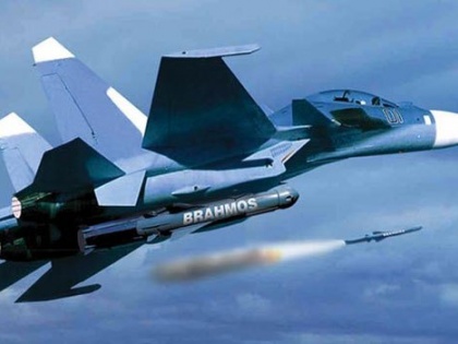 IAF didn't fire Brahmos supersonic cruise missile from sukhoi-30 because of cyclone fanny | चक्रवात 'फनी' के कारण IAF ने टाला ब्रह्मोस सुपरसोनिक क्रूज मिसाइल का परीक्षण, SUKHOI-30 से होना था टेस्ट