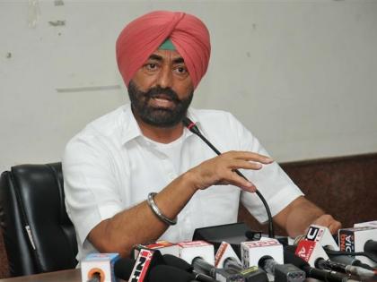 Money Laundering Former Punjab MLA Sukhpal Khaira arrested joins Congress from AAP | मनी लॉन्ड्रिंग: पंजाब के पूर्व विधायक सुखपाल खैरा गिरफ्तार, AAP से कांग्रेस में हुए हैं शामिल Money Laundering Former Punjab MLA Sukhpal Khaira arrested joins Congress from AAP | मनी लॉन्ड्रिंग: पंजाब के पूर्व विधायक सुखपाल खैरा गिरफ्तार, AAP से कांग्रेस में हुए हैं शामिल