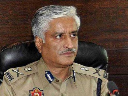 Mohali court issues arrest warrant against Punjab ex-DGP Sumedh Saini | कभी पुलिस विभाग के प्रमुख थे, अब भागे-भागे फिर रहे पंजाब के पूर्व डीजीपी सैनी, गिरफ्तारी वारंट जारी, छापे, कोई अता-पता नहीं