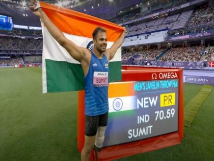 Paris 2024 Paralympics Sumit Antil defends gold medal men’s javelin throw F64 with 70-59m throw Record India 15th spot with three gold medals china number 1 | Paris 2024 Paralympics: सुमित अंतिल कमाल, 70.59 मीटर थ्रो के साथ स्वर्ण जीता, 3 गोल्ड के साथ 15वें पायदान पर भारत, जानें टॉप-3 देशों की सूची Paris 2024 Paralympics Sumit Antil defends gold medal men’s javelin throw F64 with 70-59m throw Record India 15th spot with three gold medals china number 1 | Paris 2024 Paralympics: सुमित अंतिल कमाल, 70.59 मीटर थ्रो के साथ स्वर्ण जीता, 3 गोल्ड के साथ 15वें पायदान पर भारत, जानें टॉप-3 देशों की सूची