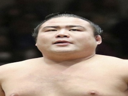 Japanese Sumo wrestler infected with coronavirus dies at 28 | जापान में कोरोना वायरस से 28 वर्षीय सूमो पहलवान की मौत, कोविड-19 से पहलवान की मौत का पहला मामला