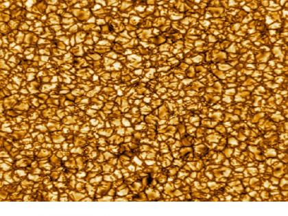 latest sun pictures viral on social media, see like popcorn and chocolate | नजदीक से कुछ ऐसा दिखता है सूर्य, कोई पॉपकॉर्न बता रहा तो कोई चॉकलेट, जानें सच्चाई