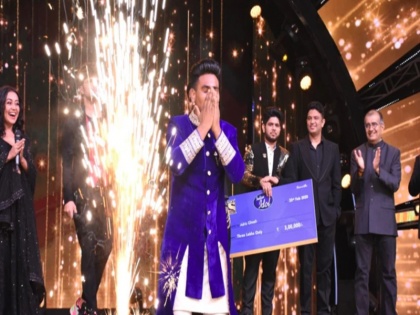 Indian Idol 11 winner is Sunny Hindustani from Bathinda know his story | Indian Idol 11: गरीबी की वजह से छूटा स्कूल, सड़क पर बूट पॉलिश कर किया गुजारा, अब सनी हिंदुस्तानी ने जीता इंडियन आइडल का खिताब