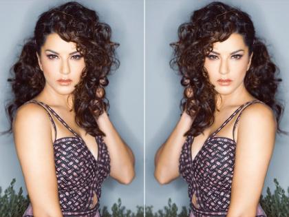 सनी लियोन का कातिलाना अंदाज इंस्टा पर इस कदर हुआ वायरल, देखें हॉट तस्वीरें