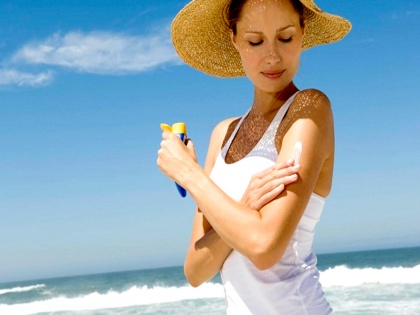 Five sunscreen mistakes you need to stop making | सनस्क्रीन अप्लाई करते समय कभी ना करें ये 5 गलतियां, इस तरह रखें स्किन का ख्याल