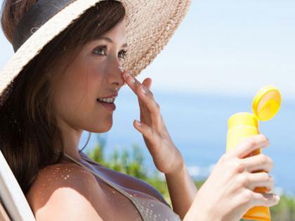 Bones and skin care tips : tips to use sunscreen in wright ways, side effects and benefits of sunscreen | सनस्क्रीन लगाने से लड़की की 10 पसलियां टूटी, सनस्क्रीन लगाते समय न करें ये गलती, हड्डियां हो जाएंगी कमजोर