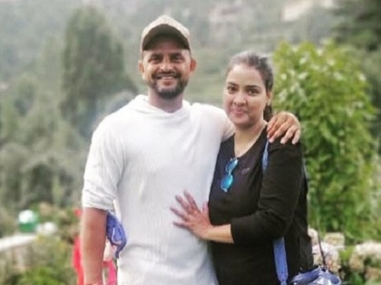 Suresh Raina Expresses Love To Wife Priyanka With Romantic Tweet Fans Praise Cricketer | सुरेश रैना ने रोमांटिक अंदाज में पत्नी प्रियंका पर जताया प्यार, कहा- तुम हो और हमेशा रहोगी...