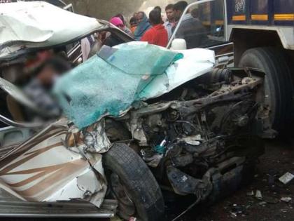 Lakhisarai road accident Sushant Singh Rajput's brother-in-law seven people killed 4 injured LPG cylinder truck Tata SUV | लखीसरायः सड़क हादसा, सुशांत सिंह राजपूत के बहनोई सहित सात लोगों की मौत, 4 घायल, एलपीजी सिलेंडर से लदे ट्रक और टाटा एसयूवी में टक्कर